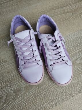 Women’s Casual Lavender Sneakers